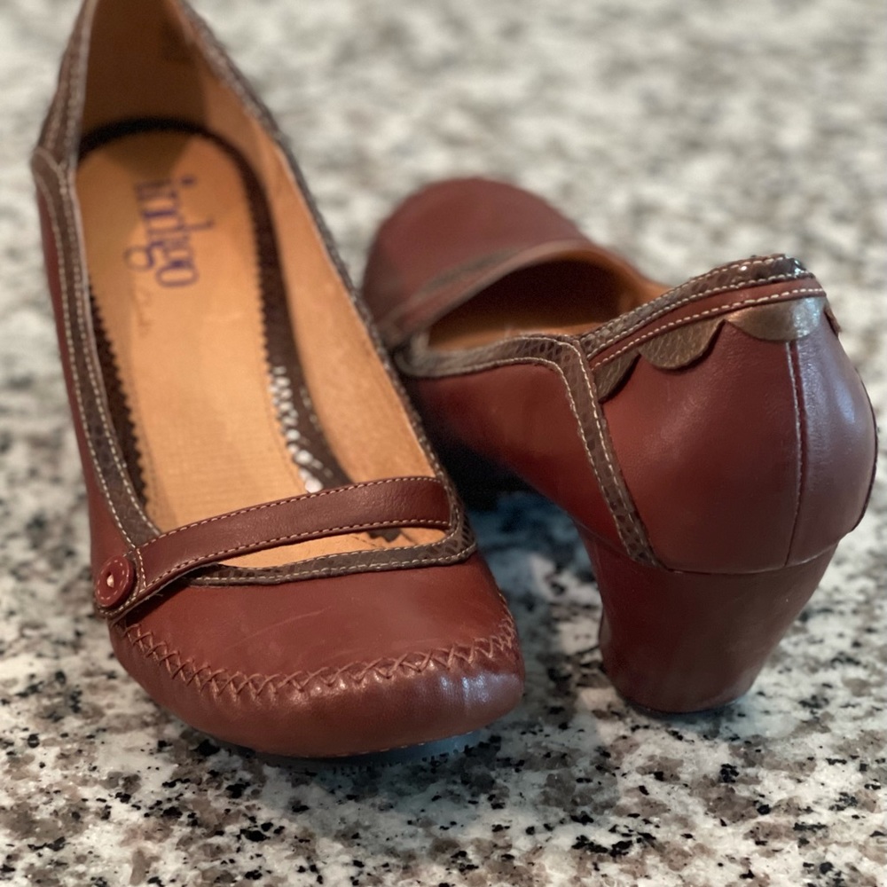 Clark’s Indigo “Sweetie” Brown Leather Heels